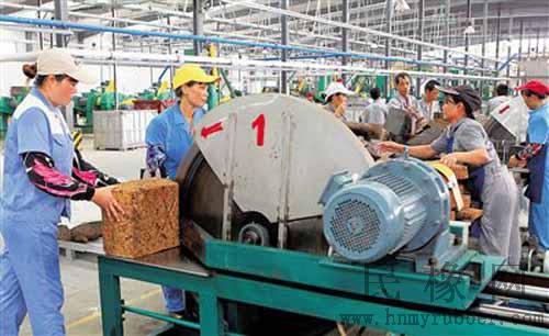 海南中化橡胶二厂进入试产阶段(图1)